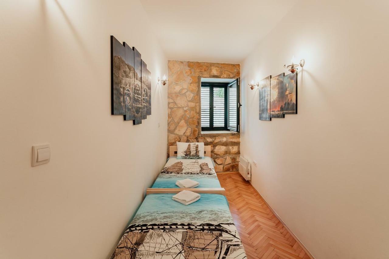 Stone House Herceg Novi Exterior photo